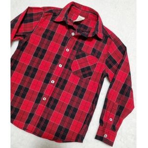 Long sleeve button down plaid shirt